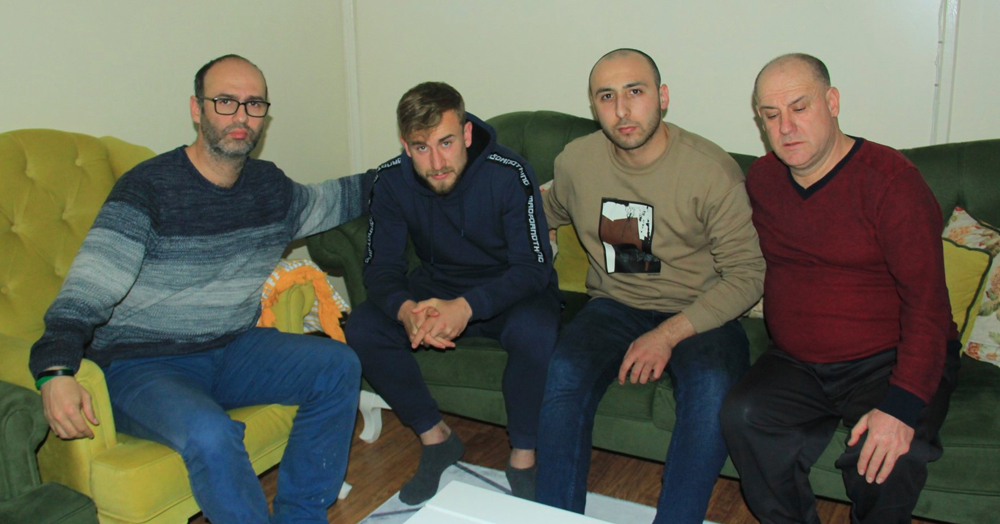 Barış Civelek arkadaşları için yanıyor!