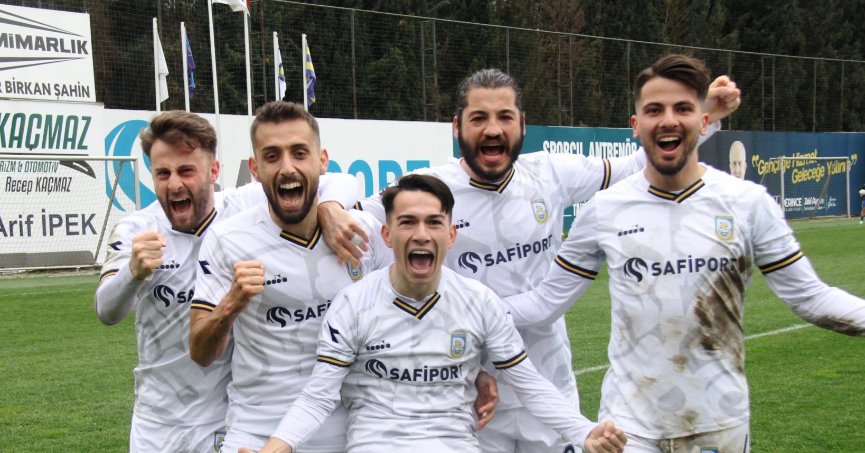 Belediye Derince yüksekten uçuyor! “5-0”