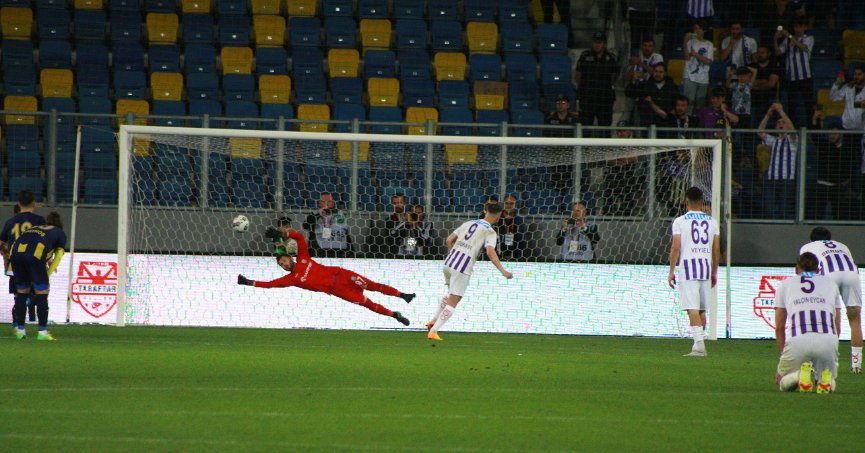 Volkan Mert, Batuhan Er’in kafasını karıştırdı