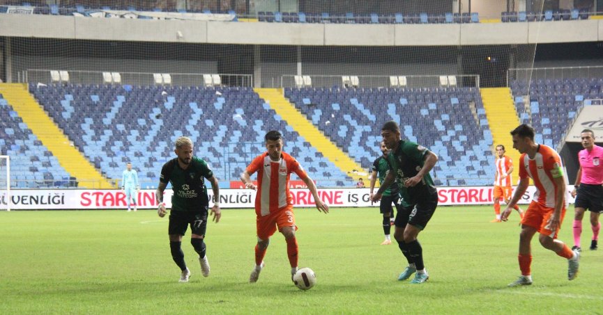 Oğuz Ceylan: Her maçta 3 puana talibiz