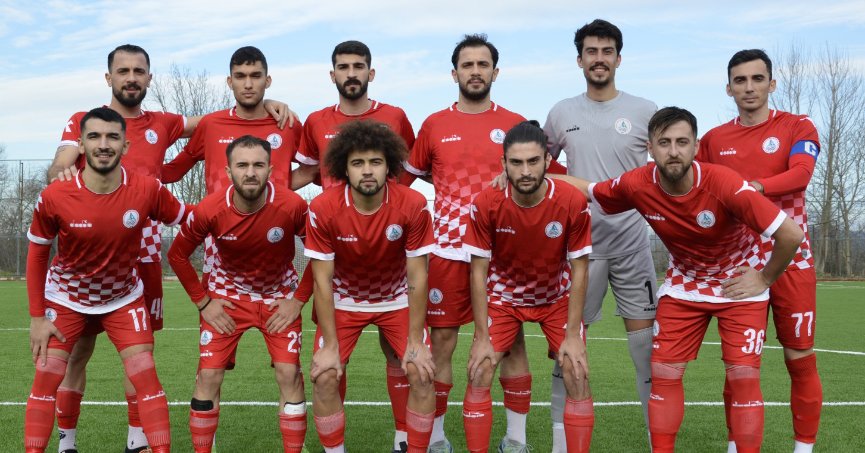 Körfez Gençlerbirliği futbolda zirvede!