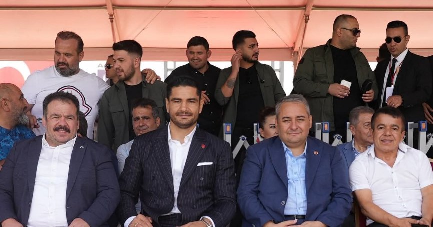 Taha Akgül, Türk güreşinin miladıdır! 