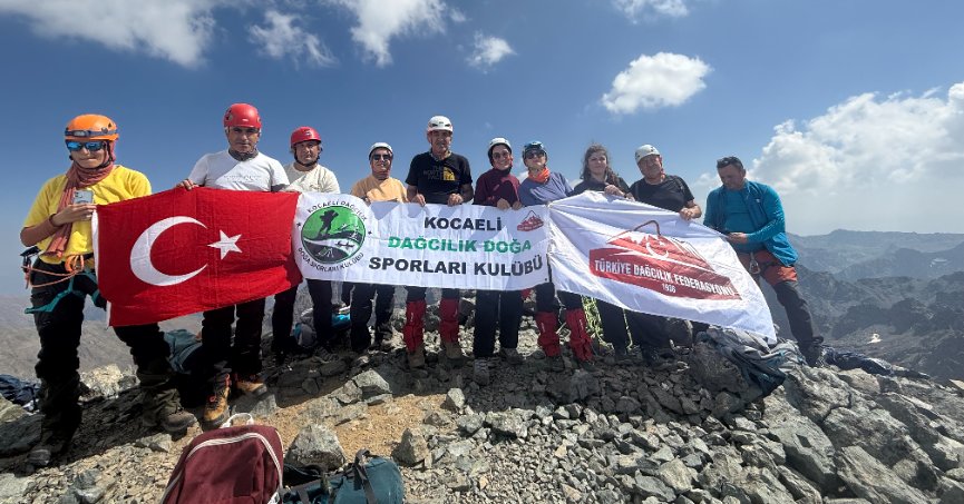 Kaçkar ve Verçenik'in zirvesinden selamlar!