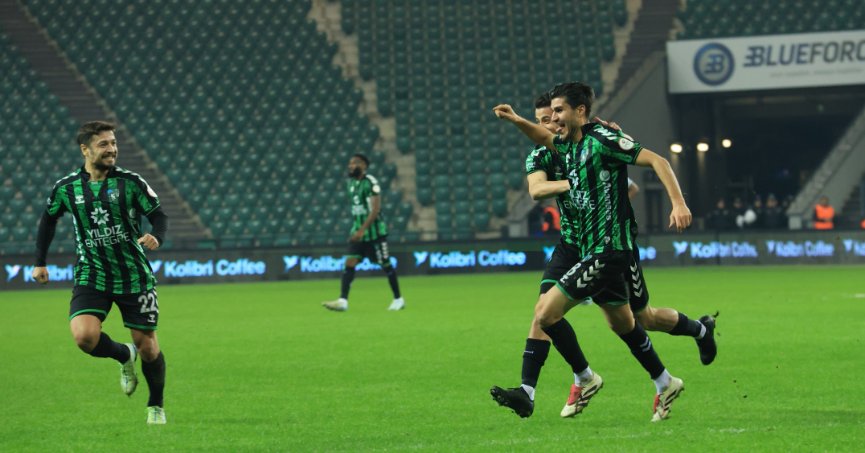 Yusuf Cihat Çelik, Vanspor'a ÇOK YAKIN!