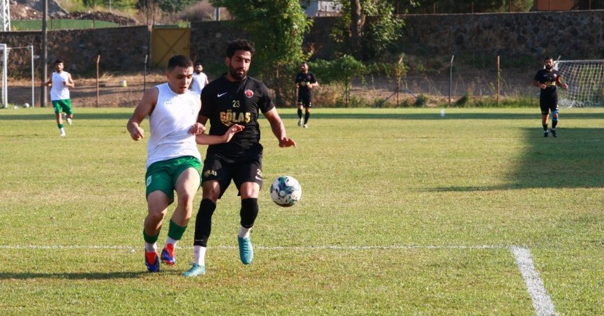 Gölcükspor ilk hazırlık maçını kaybetti 