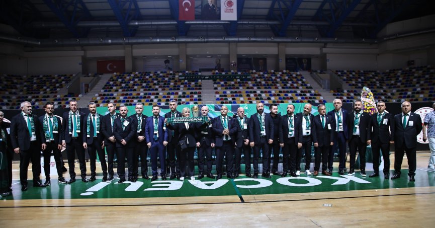 Kocaelispor yönetimi çarşamba bir araya geliyor