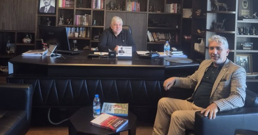 Ata Yetişken, buzun efsane başkanı Gökhan Özdemir’i hiç es geçer mi?