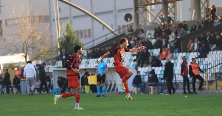 Mustafa Kürşat Tümay’dan profesyonel siftah!