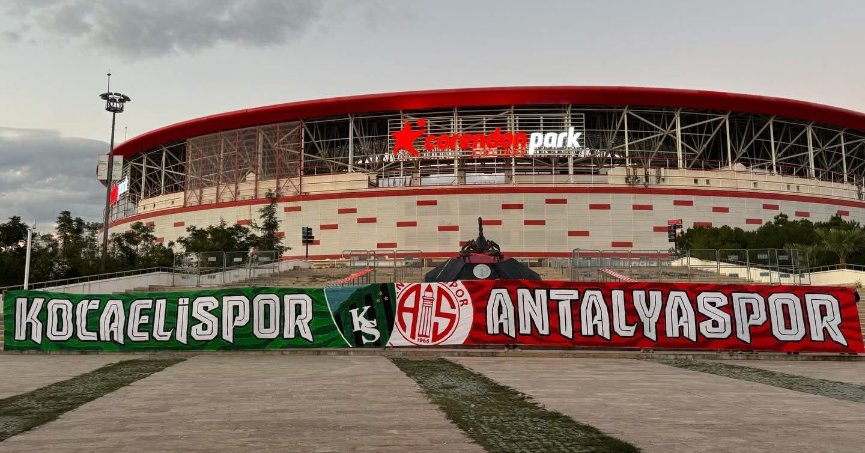 Kardeş Antalyaspor’dan dostluk pankartı!
