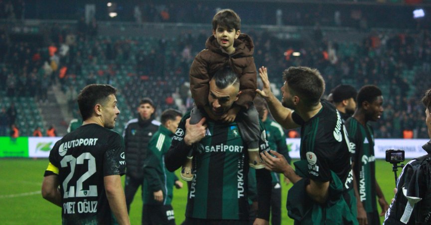 Serdar Dursun menisküs ameliyatı oldu!