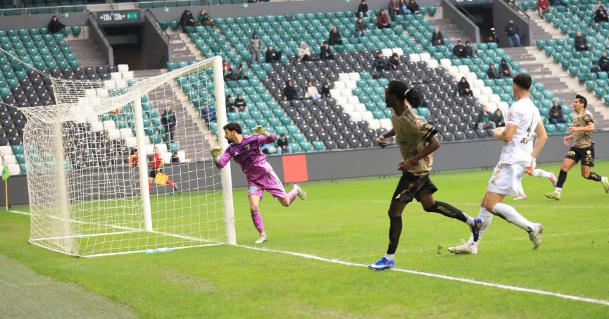 Jo öyle bir gol attı ki!