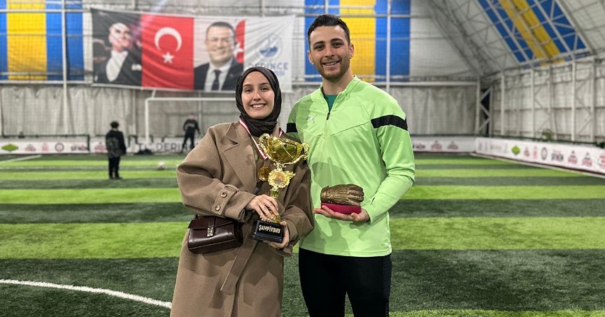 Duvar adam Aydın Pir’e ödül!