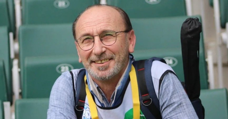 Şaka değil… Basın yelekleri TERS giyilecek!