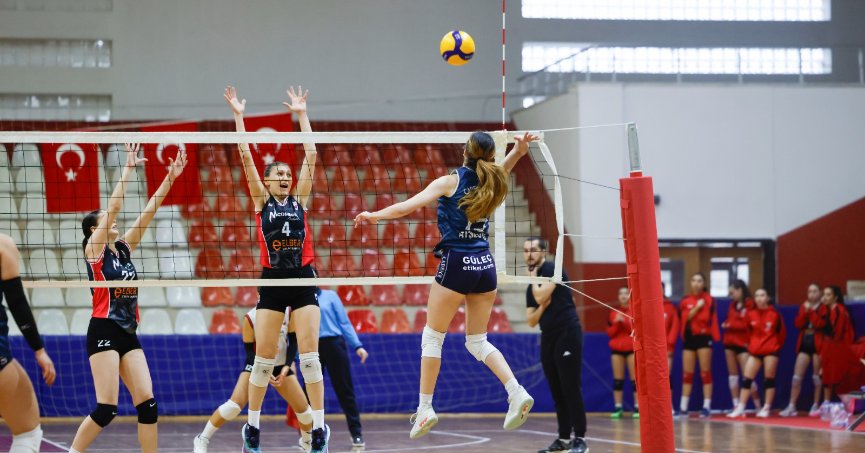Voleybolda çifte derbi heyecanı yaşanacak