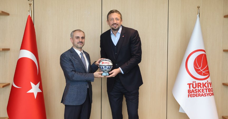 Sporun vücut bulmuş hali Bünyamin Çiftçi’den Hidayet Türkoğlu’na ziyaret!