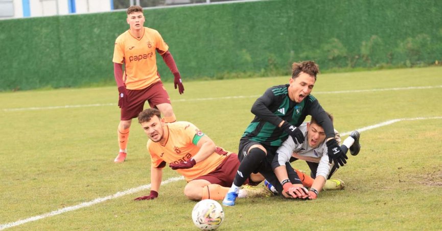 Kocaelispor, Trabzonspor’u devirdi! “1-0” ADAMSINIZ GENÇLER!