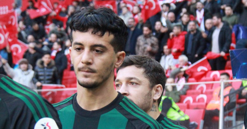 Tayfur Bingöl ruh hali hiç iyi değildi!