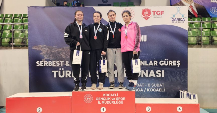 Kocaeli’de düzenlenen U-17 Kadınlar Güreş Türkiye şampiyonası sona erdi!