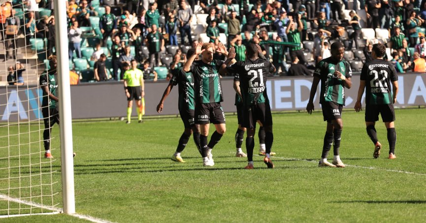 Kocaelispor, Gaziantep maçında ilk yarı müthiş oynadı!