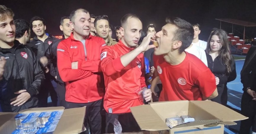 Kocaeli hakemlerinden tatlı antrenman!