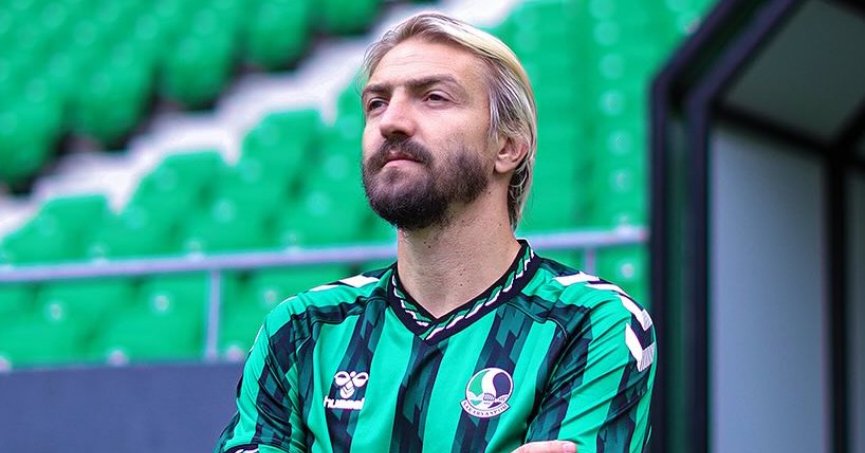 Caner Erkin’in faturası kesildi!