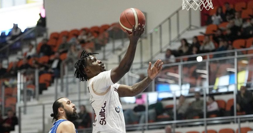 Kağıtspor, Bandırma'ya mağlup oldu! “82-65”