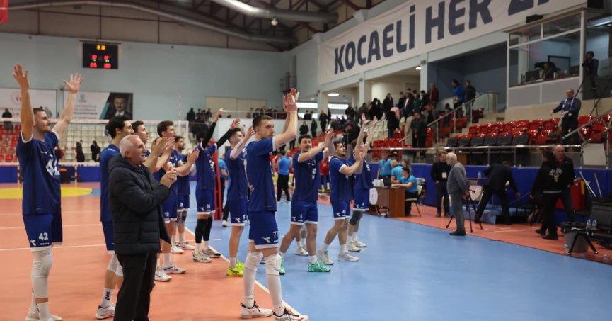 Efeler’in rakibi Arkas!