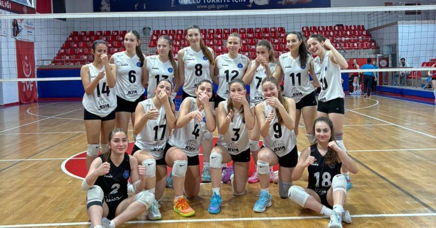 İzmit’in Sultanları Türkiye finallerinde!