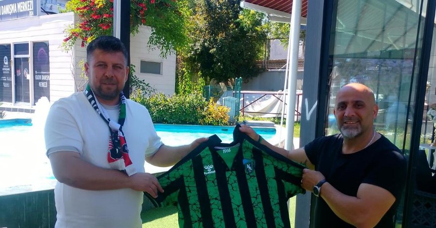 Taraftarlar şimdiden bir araya geldi