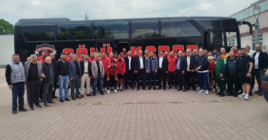 Ak Parti Gölcük’ten Gölcükspor’a 5 otobüs