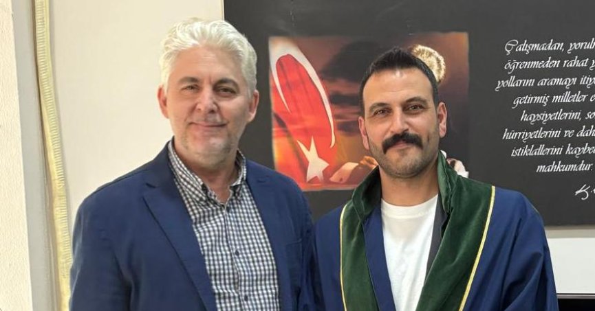 Burak Kaya doktora diplomasını aldı