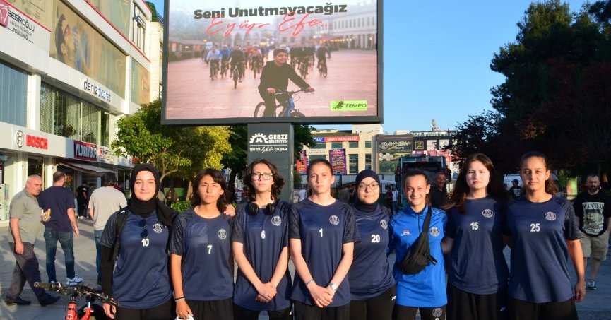 Eyüp Efe’yi unutmadılar