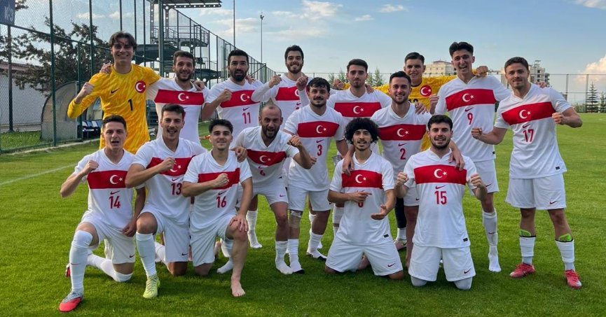 Öpüldünüz çocuklar! Muhteşem zafer! “2-1”