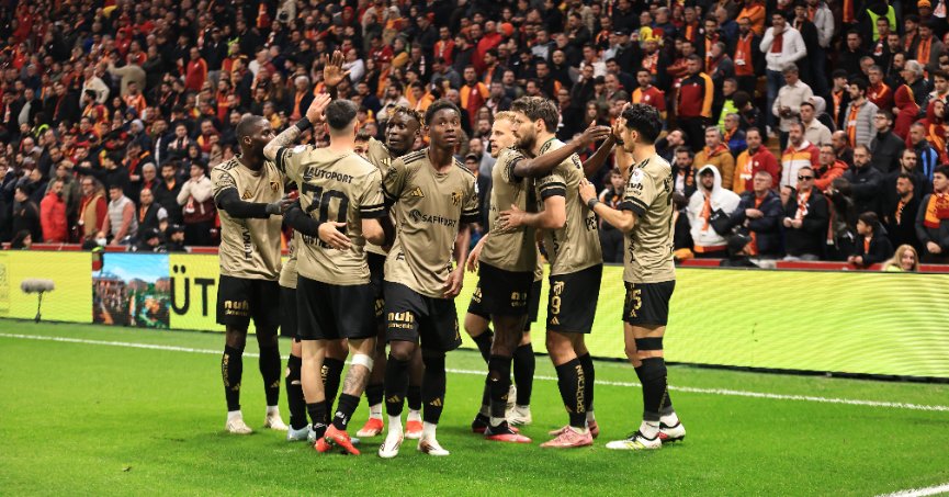 Keita kamptan uçtu!