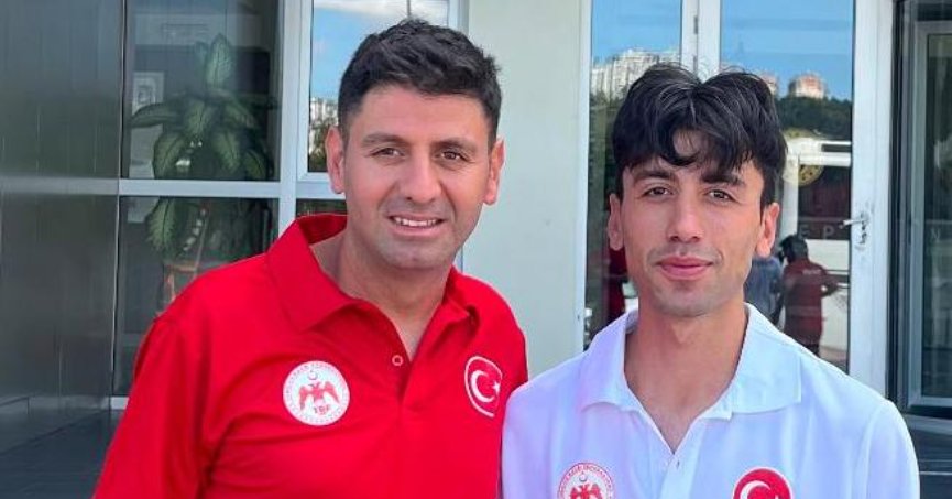 Karaduman ve Tetik Romanya yolcusu