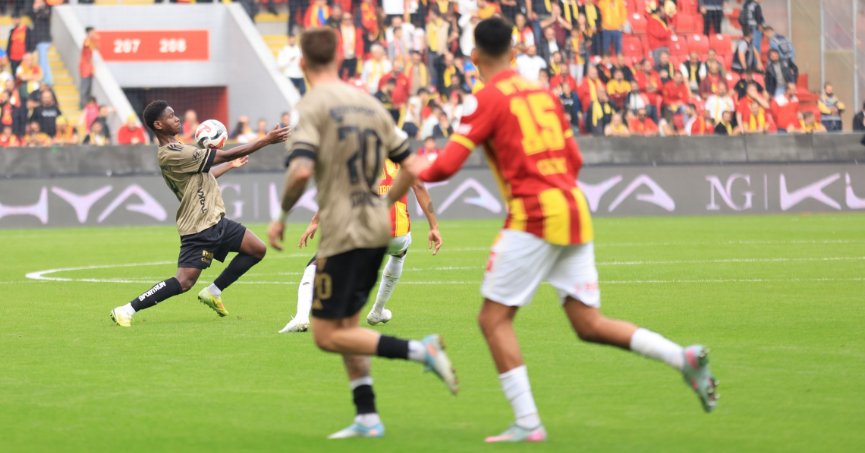 Keita gitti, Jo ve Darko yolcu