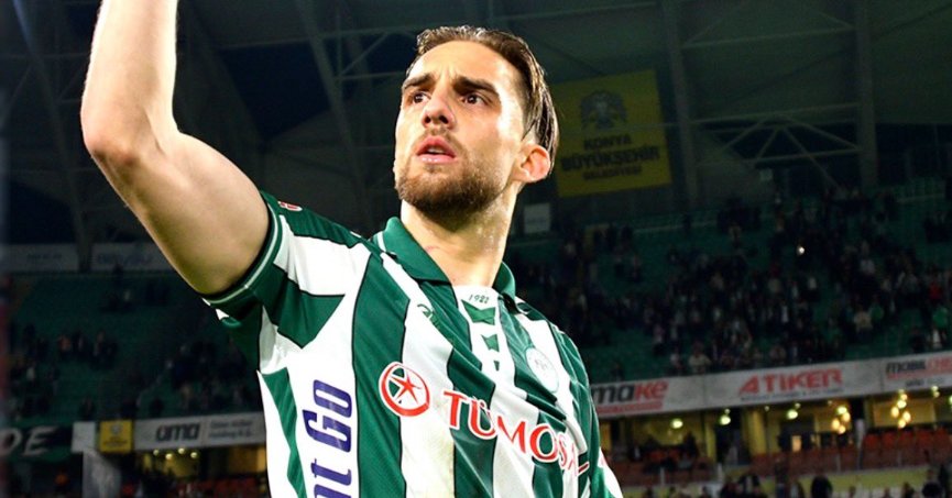 Berkan imzaya geliyor