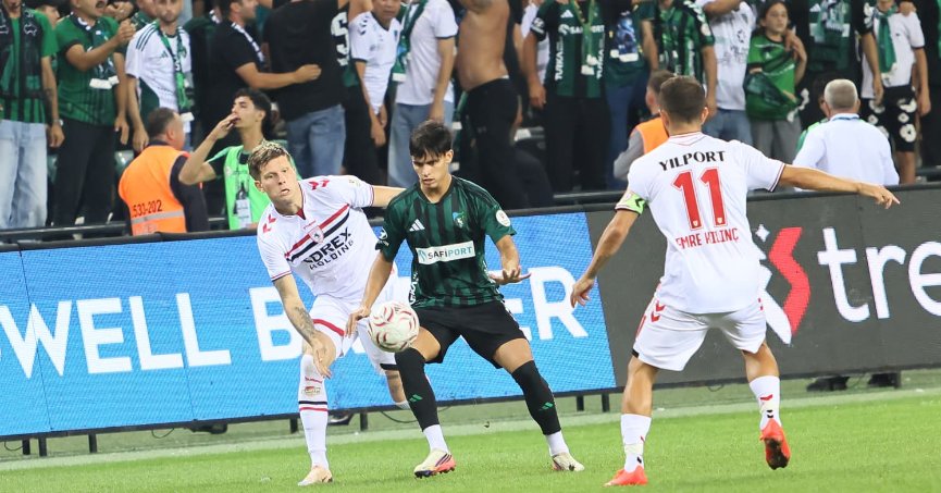 Kocaelispor – Samsunspor maçının ilk yarısında tek gol var
