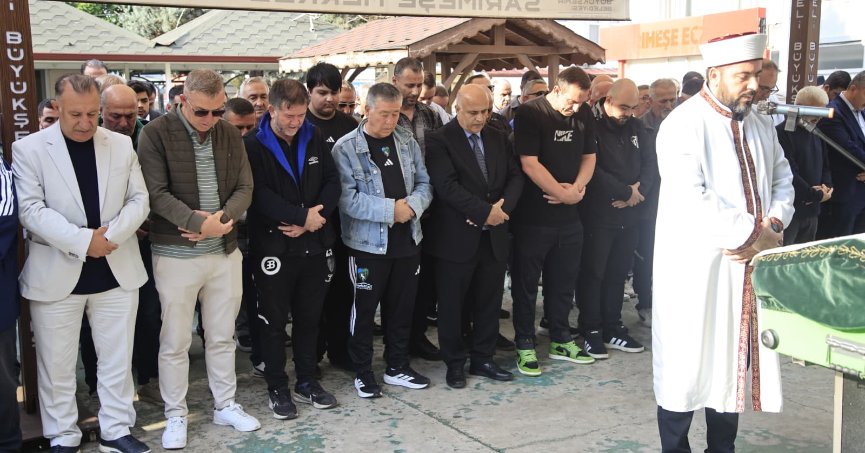 Orhan Görmez, babasını son yolculuğuna uğurladı