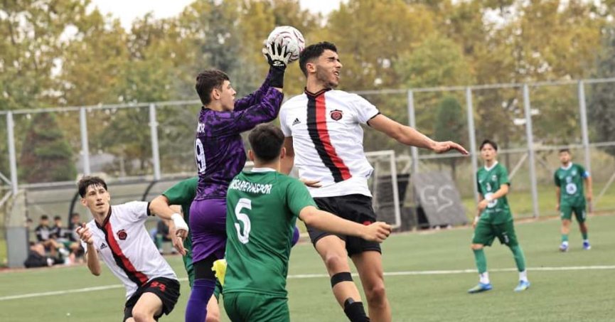 Nefes kesen maçı Gölcükspor kazandı