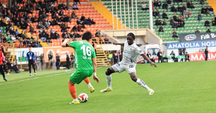Alanyaspor’a odaklandık!