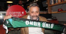 Onur Ünlü’ye KOCAELİSPOR atkısı çok yakıştı!