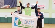 İzmit Belediyeli güreşçiler çok fena! 