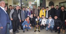 Ve şampiyon Başaranspor kupasını aldı!