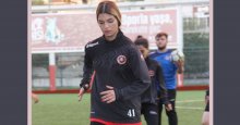 İzmitli Milli futbolcu Damla, Fatih Vatan’da antrenmanlara başladı