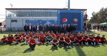 Yıldız Futbolcu Seminerleri’ne Eskişehir’de devam edildi