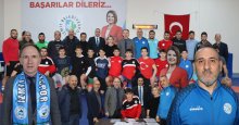 İzmit Belediyespor Güreş Şubesi arı gibi!