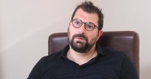 Murat Parlak: Yatarak para kazanıyorlar