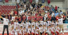 Gölcüklü küçük basketbolcular şampiyon oldu