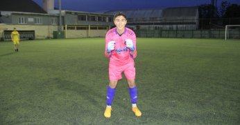 Bu çocuğa dikkat! Çok iyi kaleci olacak…